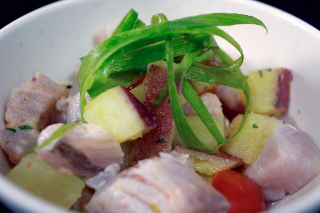 Určite odporúčame ceviche, sashimi na peruánsky spôsob. foto: a