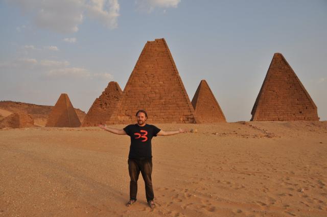 Pri západe slnka sú pyramídy extrémne fotogenické a my sme s  p