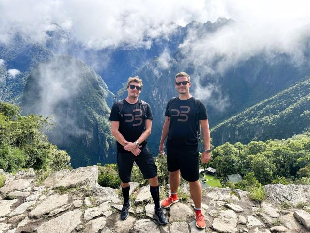  sprievodcovia v akcií. Na Machu Picchu sme niekoľko krát do ro