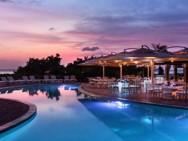 Oddychujte v hoteli Ritz na tropickom ostrove Aruba vid doplnko