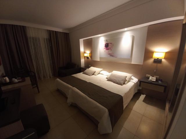 Za výhodný doplatok odporúčame výborný hotel Melia Varadero. Pr