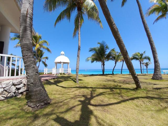 Za výhodný doplatok odporúčame výborný hotel Melia Varadero. Pr