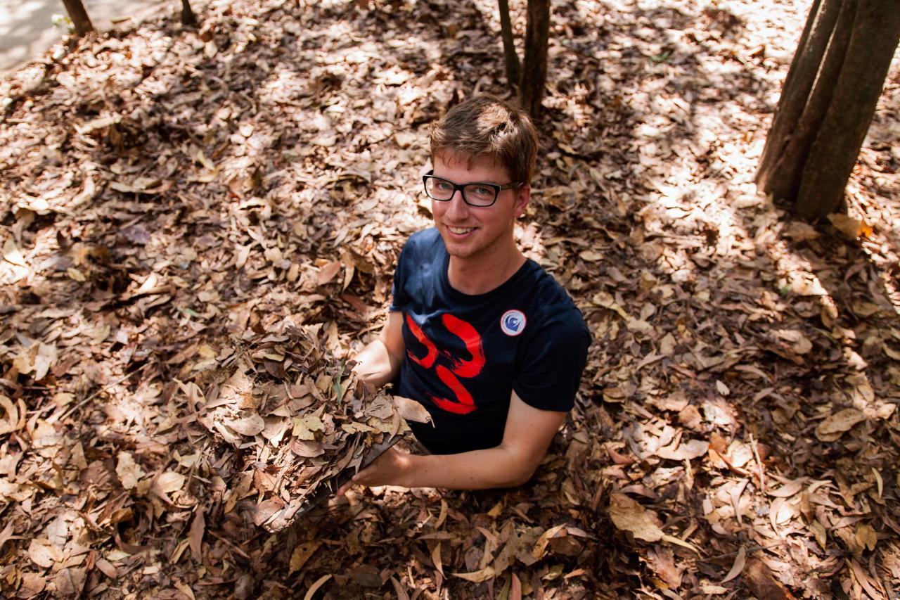 Vietcong sa nedal poraziť. Trúfnete si prejsť tunelom? foto: Zu
