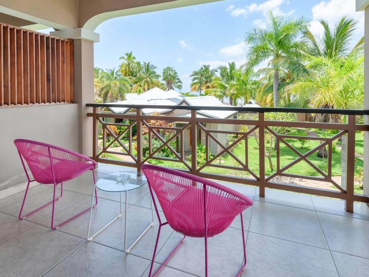 Terasa a seDeňie izby Deluxe. Foto: archív - Palm beach resort