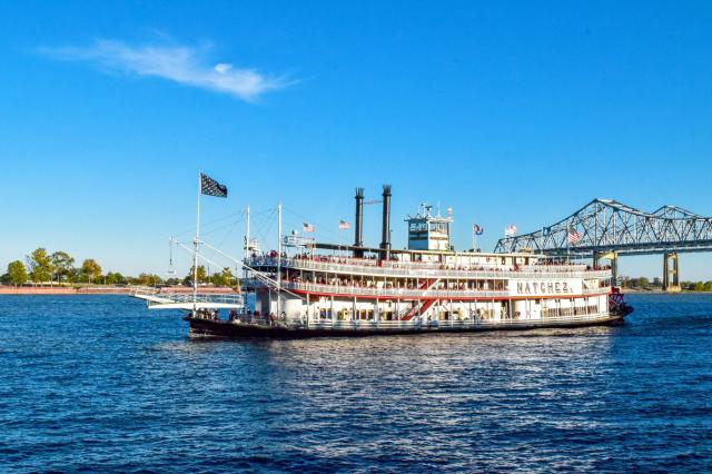 Na Mississippi je viacero miest, ktoré sú spojené rovnakou trad