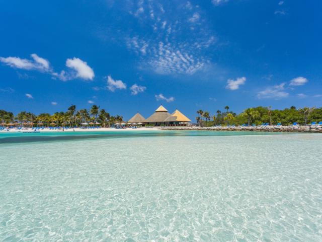 Flamingo beach, Aruba. Užite si pokojný oddych.