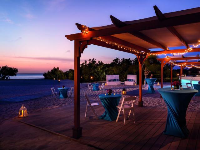 Oddychujte v hoteli Ritz na tropickom ostrove Aruba vid doplnko