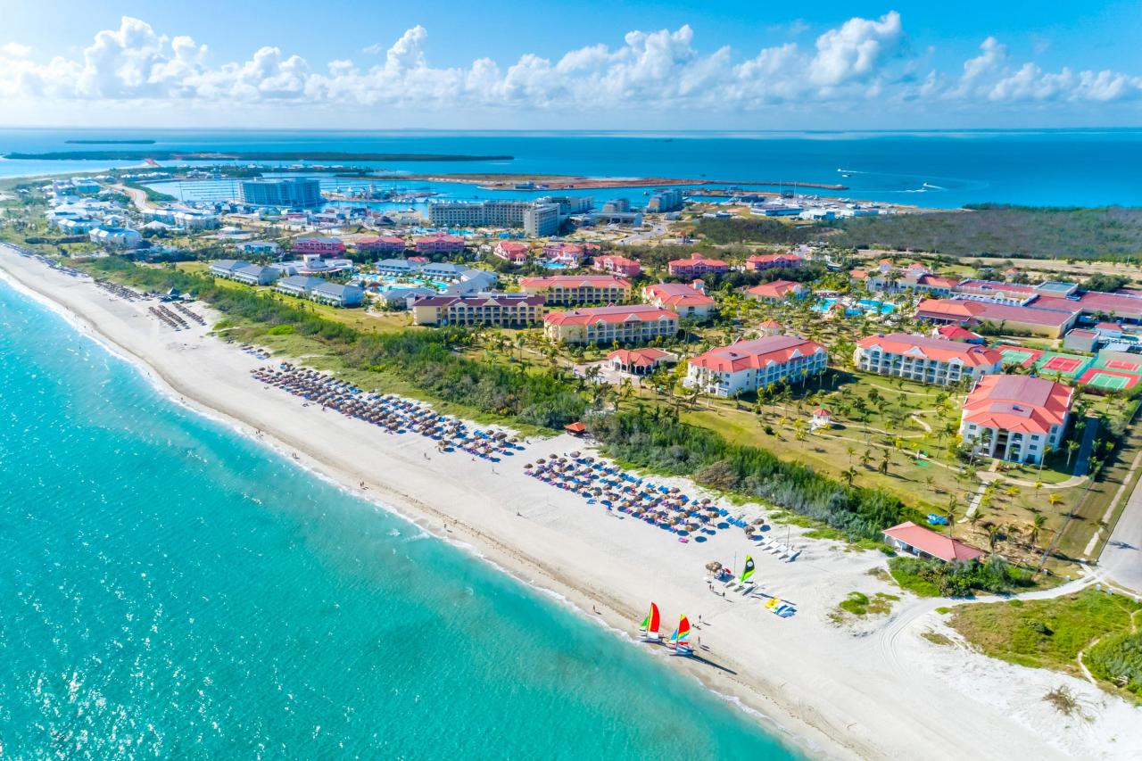 Pláž pred hotelom Paradisus Princesa. Užívajte s mierou! foto: