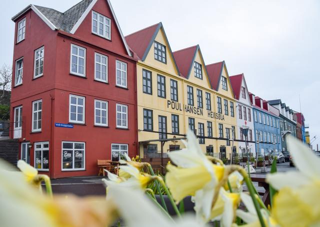 Pohľad na prístav, ktorý bude našou prvou zastávkou. Thorshavn 