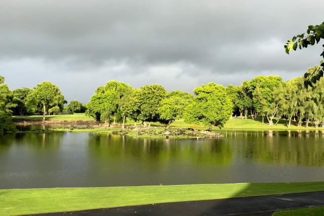 Prémiový hotel ponúka aj svoj green pre milovníkov golfu. Posle