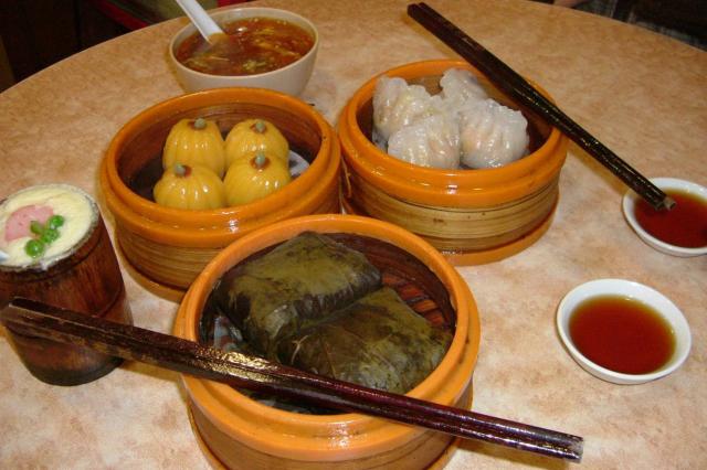 Najtradičnejším jedlom južnej Číny sú plnené knedlíčky Dim Sum.