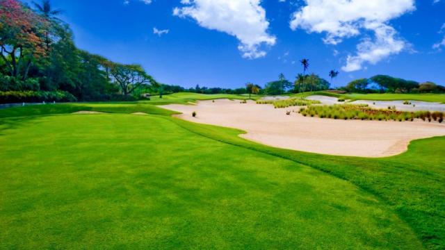 Golf si na tomto zájazde viete zahrať v Hong Kongu aj na Bali. 