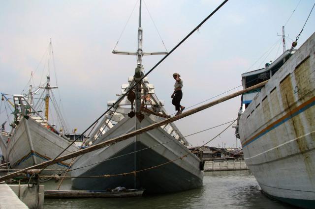 V jakartskom prístave Sunda Kelapa.
foto : Jozef HARVÁNEK — 