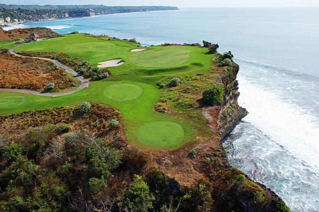 New Kuta golf na Bali jamka číslo šestnásť