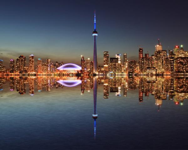 Toronto - downtown kanadského New Yorku. foto:  - archív