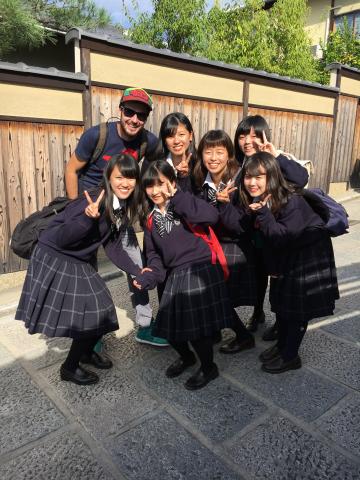 Japonské školáčky milujú selfies. foto: Martin Šimko - 