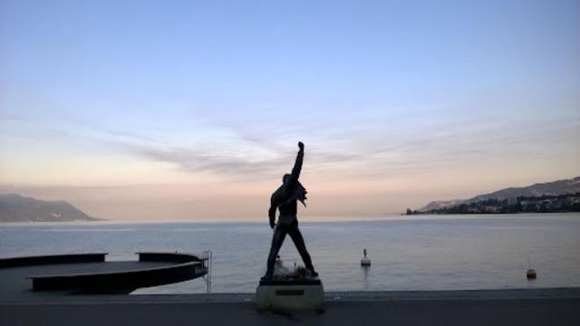 Montreux – mesto, kde Freddie Mercury našiel svoj pokoj v duši.