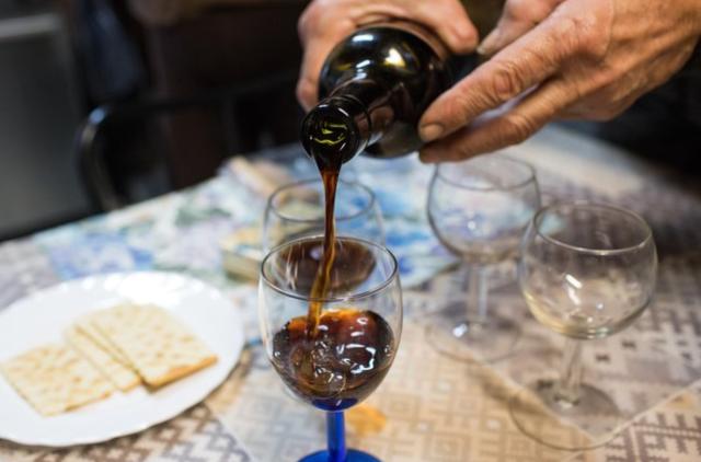 Navštívime lokálne vínne pivnice a spravíme si ochutnávku najle