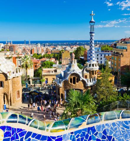 Moderný park Guell v Barcelone nesie rukopis architekta Gaudího