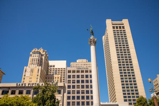 Ulicami San Francisca. foto: Ľubor KUČERA – 