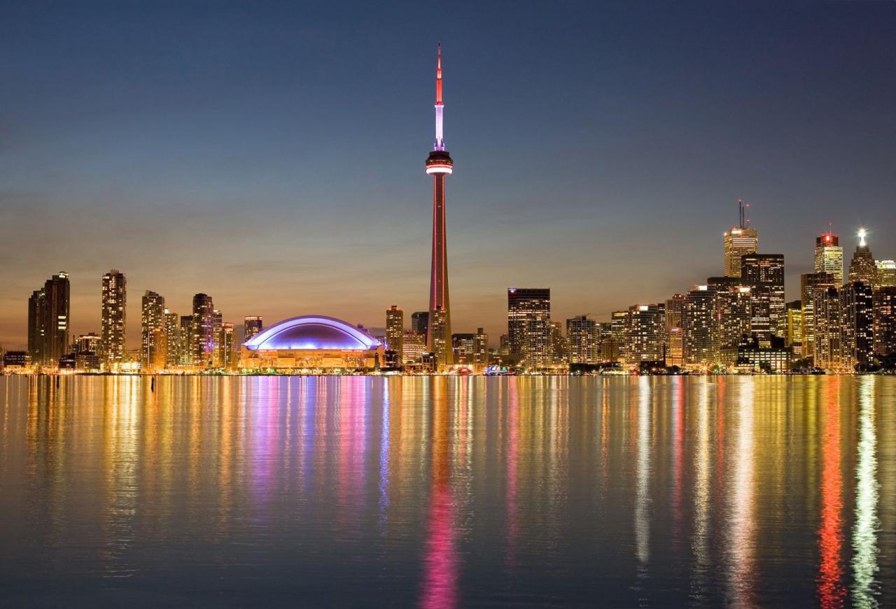 Toronto - nočný downtown