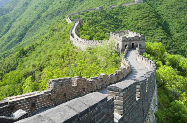 Pri Pekingu navštívime Veľký Čínsky Múr (UNESCO) a prejdeme sa 