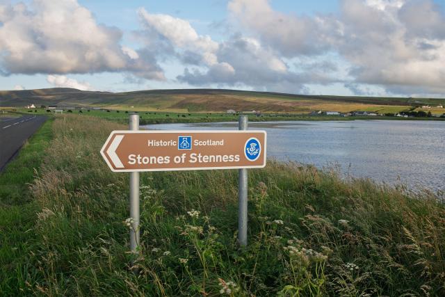 Čaká nás vrchol Orknejíí. Začíname so stones of Stenness.
Foto: