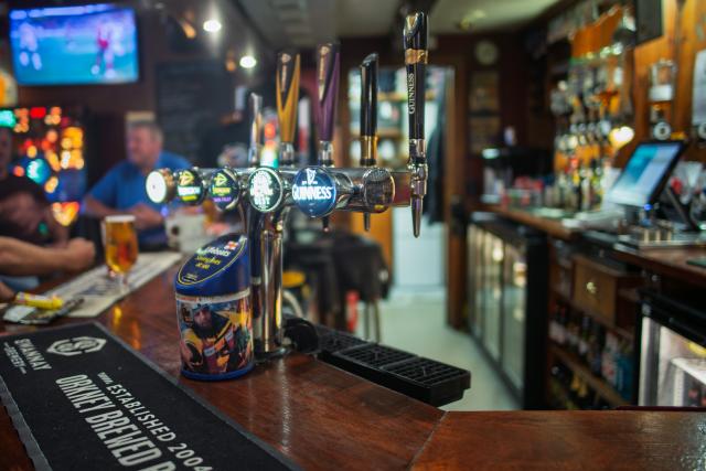 Bar na ulici, ktorá bola vyhodnotená ako najkrajšia 