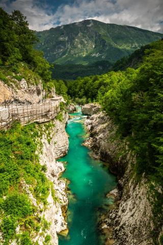 Soča je skutočný klenot Slovinska a jej tyrkysová voda je jedno
