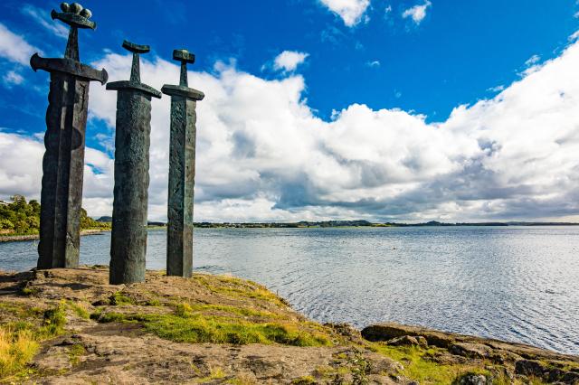 Pamätník bitky pri Hafrsfjorde, ktorá sa uskutočnila v roku 872