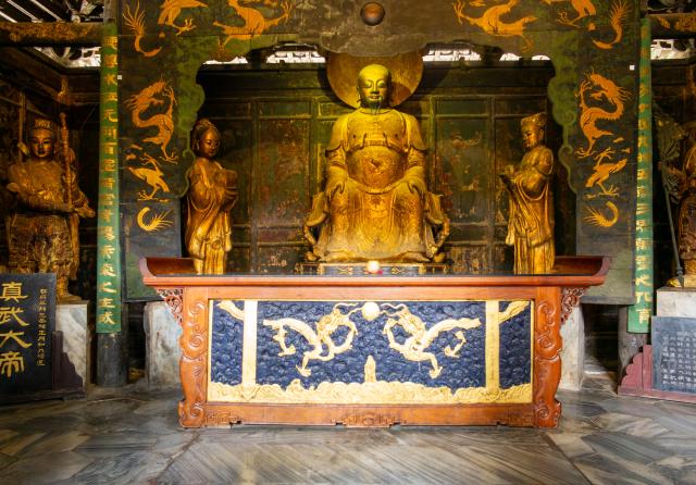 Zlatý Budha v Yuangton chráme neďaleko Kunmingu Foto: Ľuboš Fel