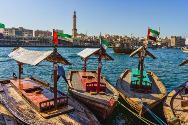 Plavba po Dubai Creek-u na tradičnej abre pre tých, ktorí chcú 