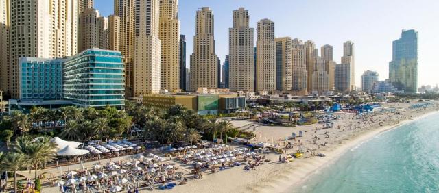 Hilton Dubai Jumeirah sa nachádza v atraktívnej štvrti Jumeirah