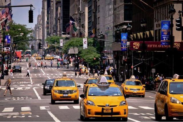 Typická scéna New Yorku: po uliciach Manhattanu najviac jazdia 