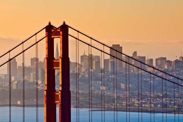 San Francisco - downtown a slávny most