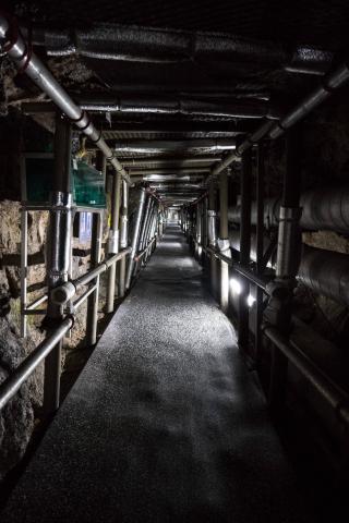 Do úzkeho tunela sa pôjdeme pozrieť.
foto: Martin ŠIMKO - 