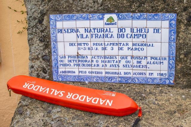 Ide o národný park, prírodnú rezerváciu s množstvom rýb a morsk