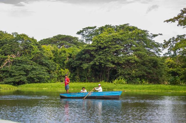 Ostrovy Las Isletas na Jazere Nicaragua a plavba za zážitkami. 