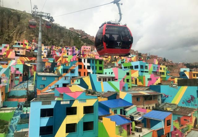 Keď nie metro tak lanovka. Aj také je La Paz. Foto: Veronika Be