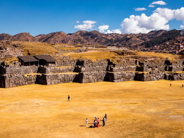 Na pamiatkách v okolí Cuzco. Foto: Ľubor Kučera - 