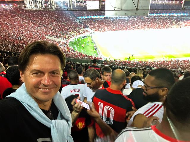 Futbal v Brazílii = splnený sen. Maracanã vibruje energiou tisí