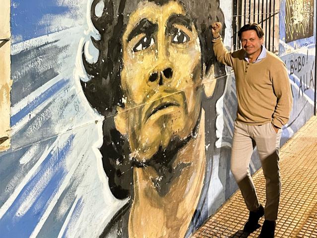 Kto je v Buenos Aires slávnejší ? Maradona, Messi alebo Františ