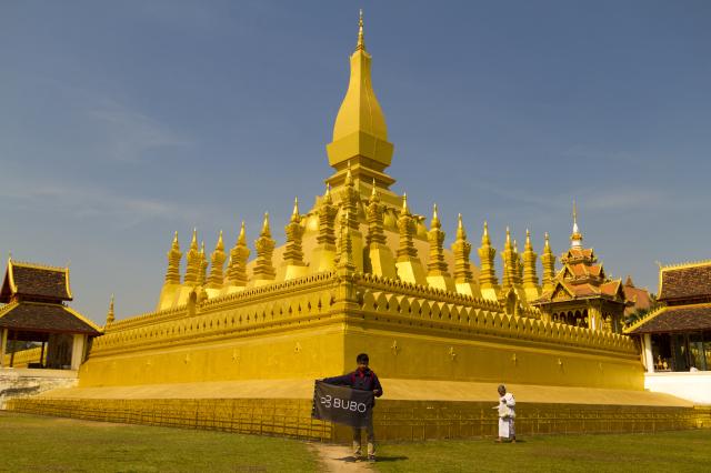 Najkrajšia budhistická stupa vo Vientiane. Koľko zlatej je príl