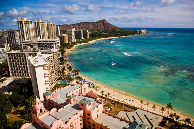 Pláž Waikiki je už desaťročia jednou z najpopulárnejších pláží 