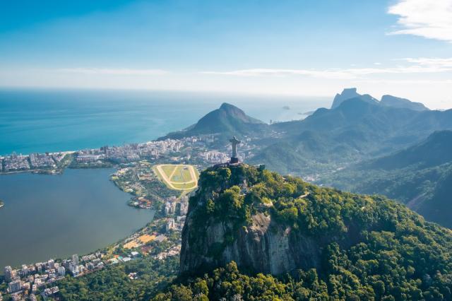 No a tie pohľady na Rio zo vzduchu budú vskutku božské. Niečo j