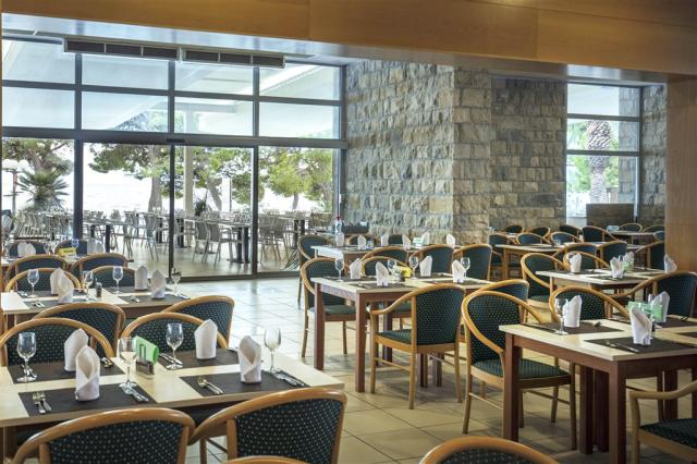 04 Hotel_Alga - Restaurant (2).jpg
