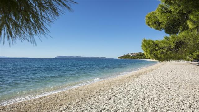 02 Tucepi_Beach (2).jpg
