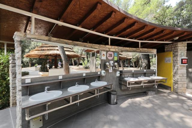 Pine Beach Pakostane Sanitary.jpg