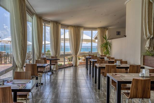 arsena_restaurant_5.jpg