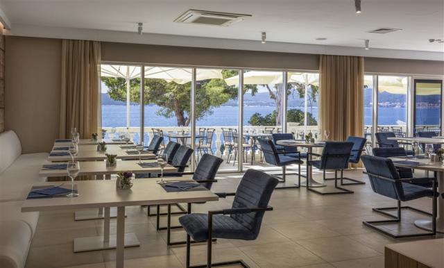 22_Aminess_Bellevue_Hotel_Restaurant_Buffet_restaurant_12.jpg